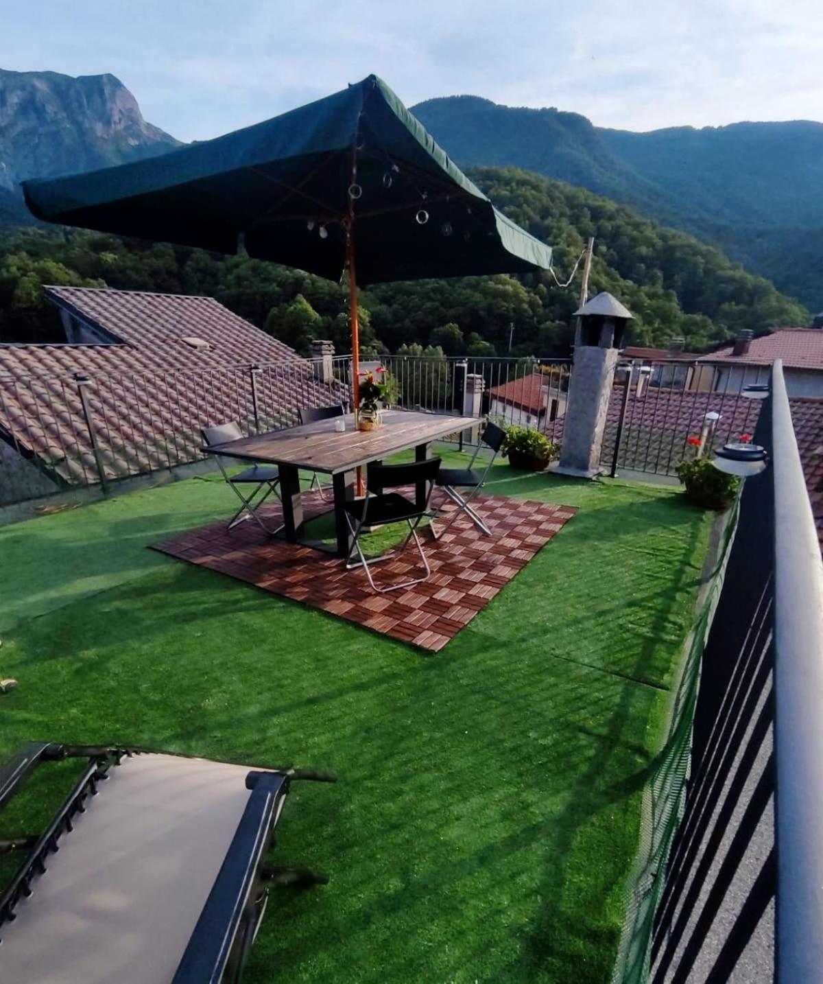 Casa Vacanze Al Colletto - Con Terrazza Panoramica In Centro Storico Vagli di Sotto Exterior photo